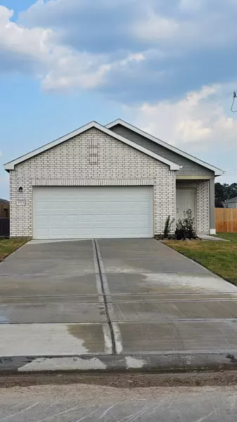 10202 Red Orchid DR, Houston, TX 77016