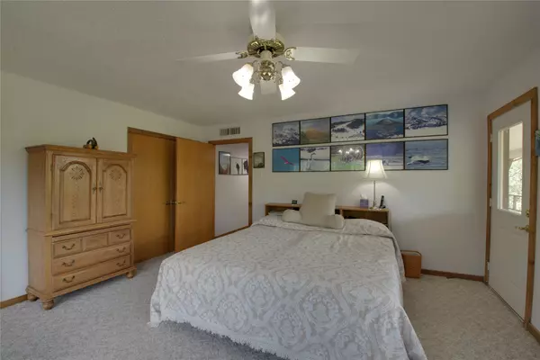 Hallettsville, TX 77964,1350 Private Road 4007