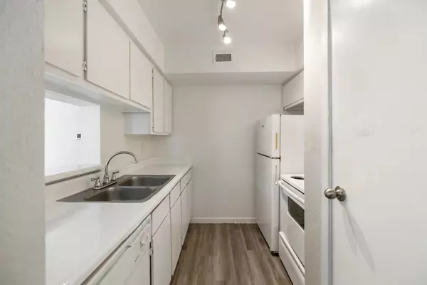 Houston, TX 77099,11715 S Glen DR #1322-1