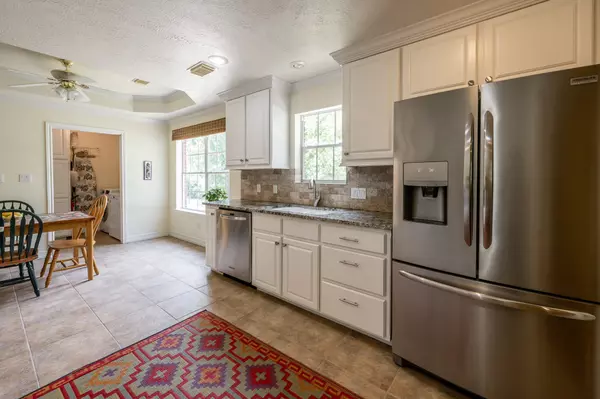 Huntsville, TX 77340,1879 Green Briar DR