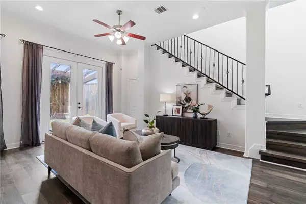 Houston, TX 77008,3615 Hempstead Villa DR