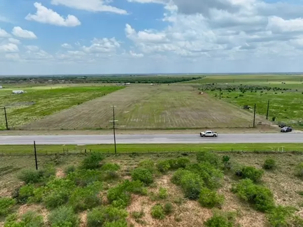 Floresville, TX 78114,TR 9 SH 97