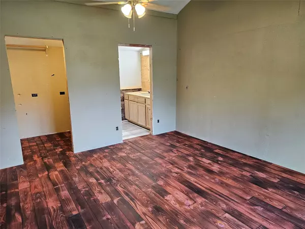 West Columbia, TX 77486,1459 County Road 376