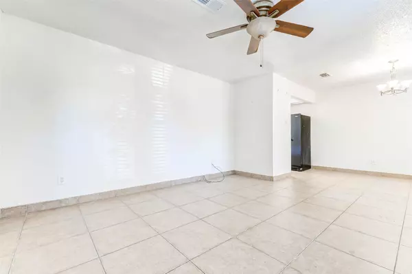 Houston, TX 77014,4247 Southchase LN