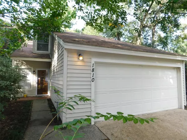 1810 N Red Cedar CIR, The Woodlands, TX 77380