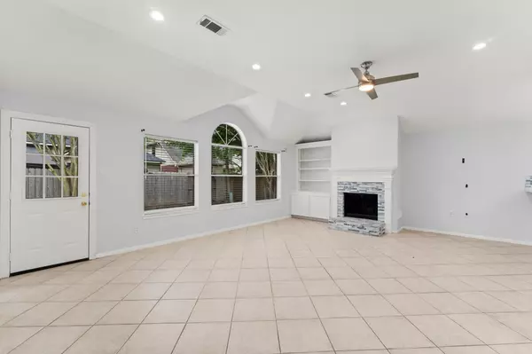 Sugar Land, TX 77479,1030 Evandale LN