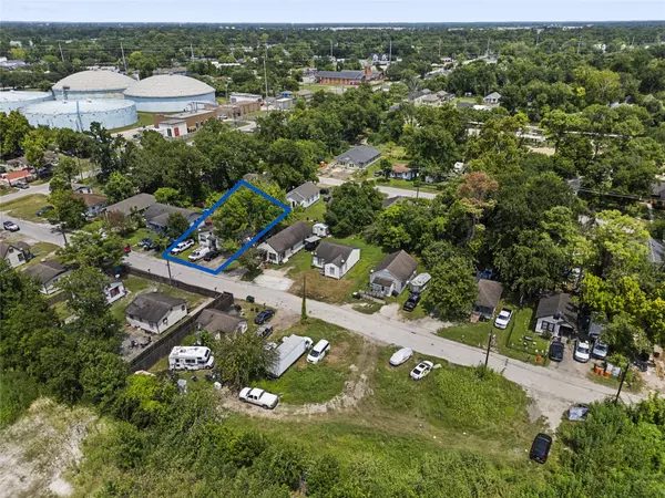 7332 Parkes ST, Houston, TX 77088