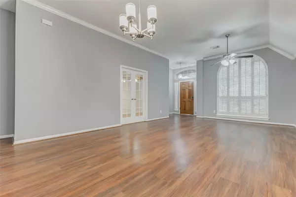 Sugar Land, TX 77479,4506 Silverlake DR