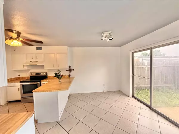 Beaumont, TX 77707,5915 Fairmeadow DR
