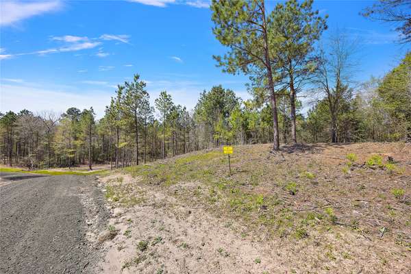 434 Piney Creek Estates RD, Timpson, TX 75975