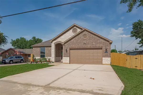 Pasadena, TX 77504,3525 Federal RD