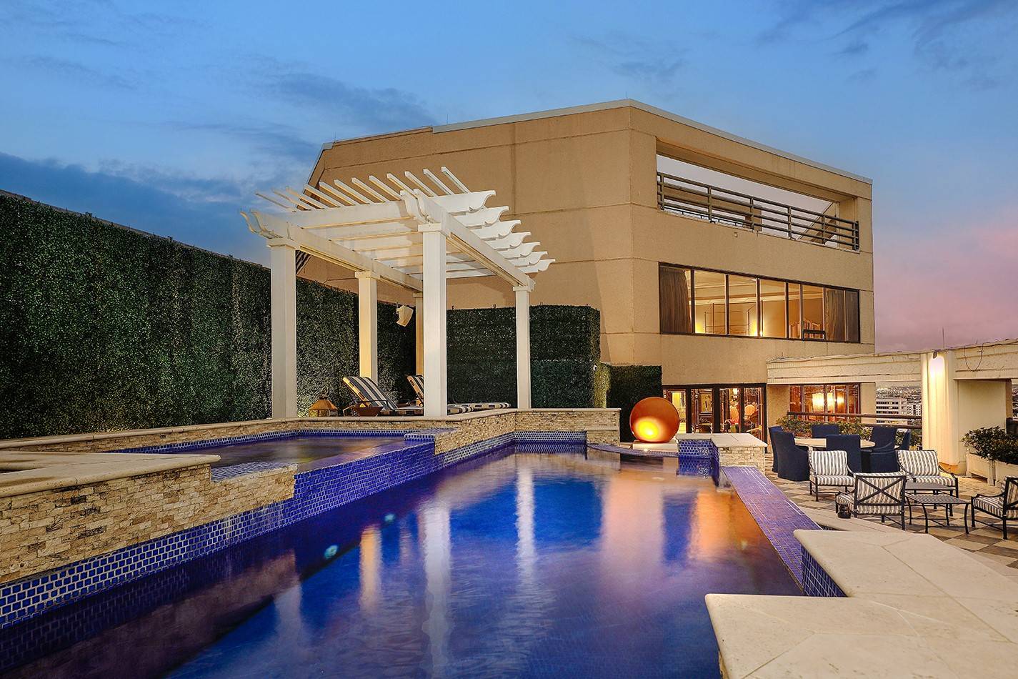 101 Westcott ST #2001, Houston, TX 77007