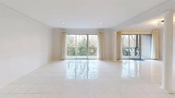 610 S Ripple Creek DR #610,  Houston,  TX 77057