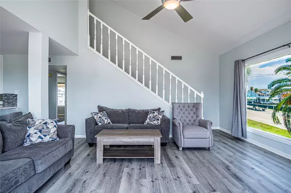 Tiki Island, TX 77554,301 Commander DR