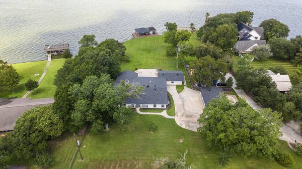 12201 Gable DR, Willis, TX 77318