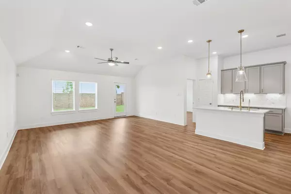 Santa Fe, TX 77510,3417 Moraine Lake DR