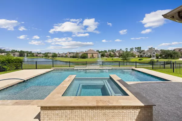 2522 Alan Lake LN, Spring, TX 77388