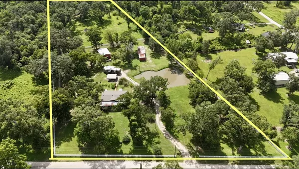 175 EAGONS ROAD, Angleton, TX 77515
