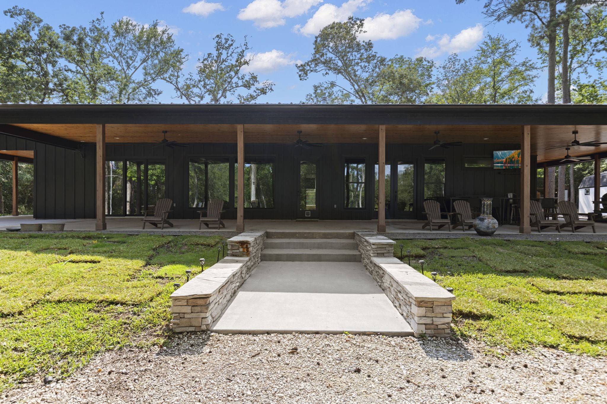 17131 Carrol LN, Willis, TX 77378