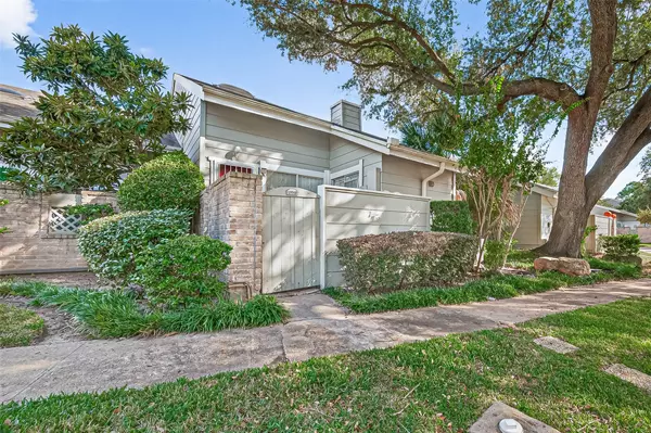 Houston, TX 77072,13040 Greenway Chase CT #3040