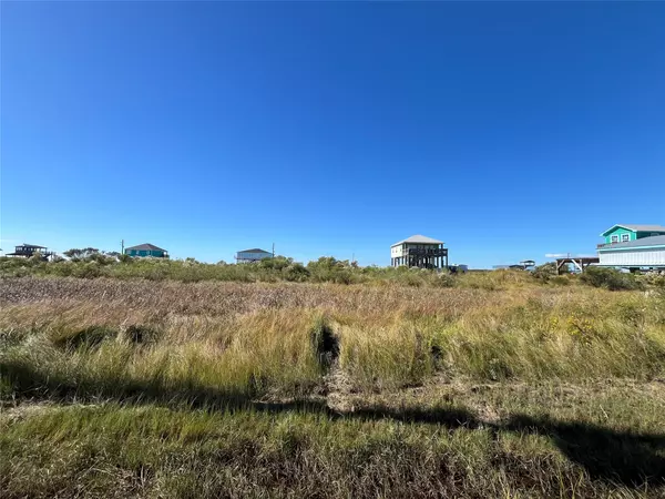 00 Mabry ST, Gilchrist, TX 77617