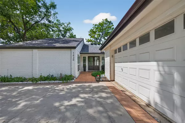 1630 Fall Valley DR, Houston, TX 77077