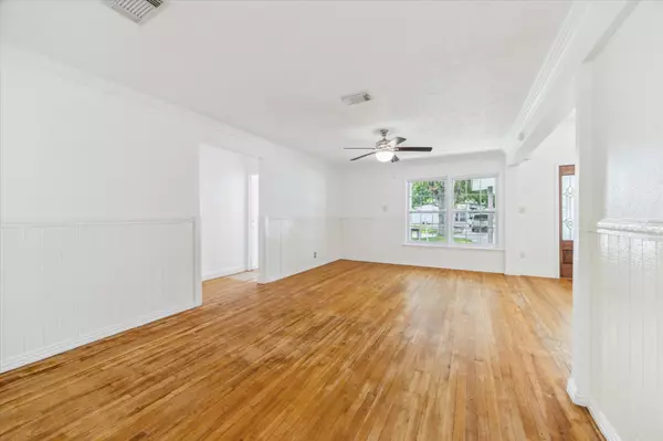 Baytown, TX 77521,616 Harold LN