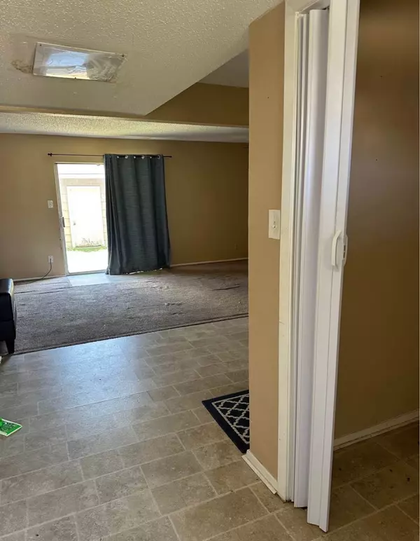 La Porte, TX 77571,1211 Oregon ST
