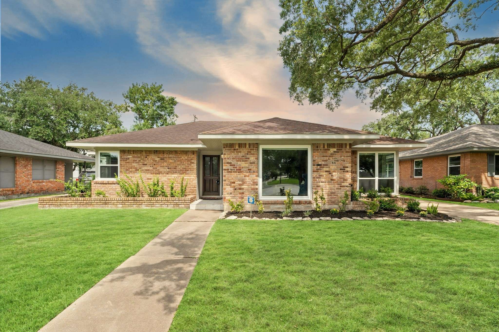 8218 Buffalo Speedway, Houston, TX 77025