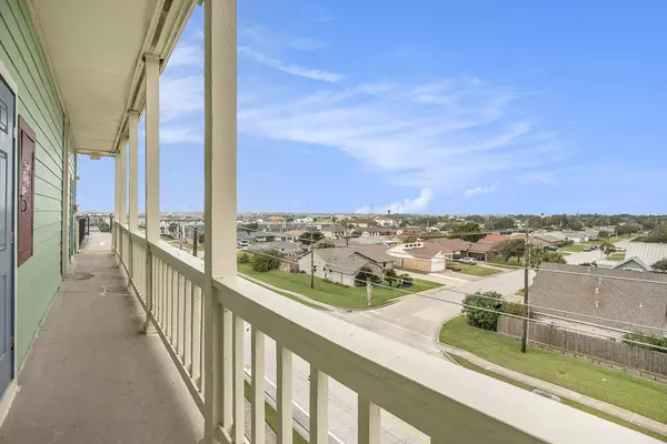 Galveston, TX 77551,7820 Seawall BLVD #327