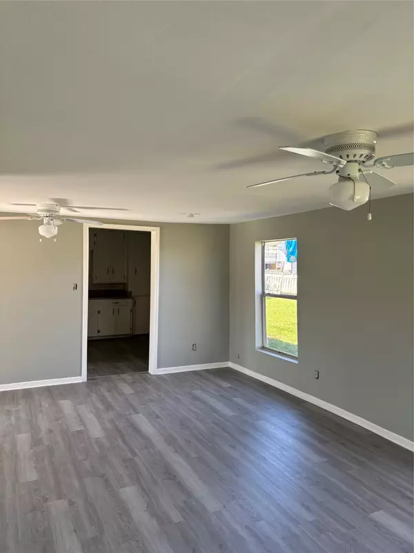 Freeport, TX 77541,105 N Avenue D