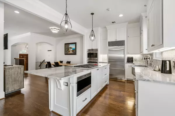 The Woodlands, TX 77380,38 Waterway CT