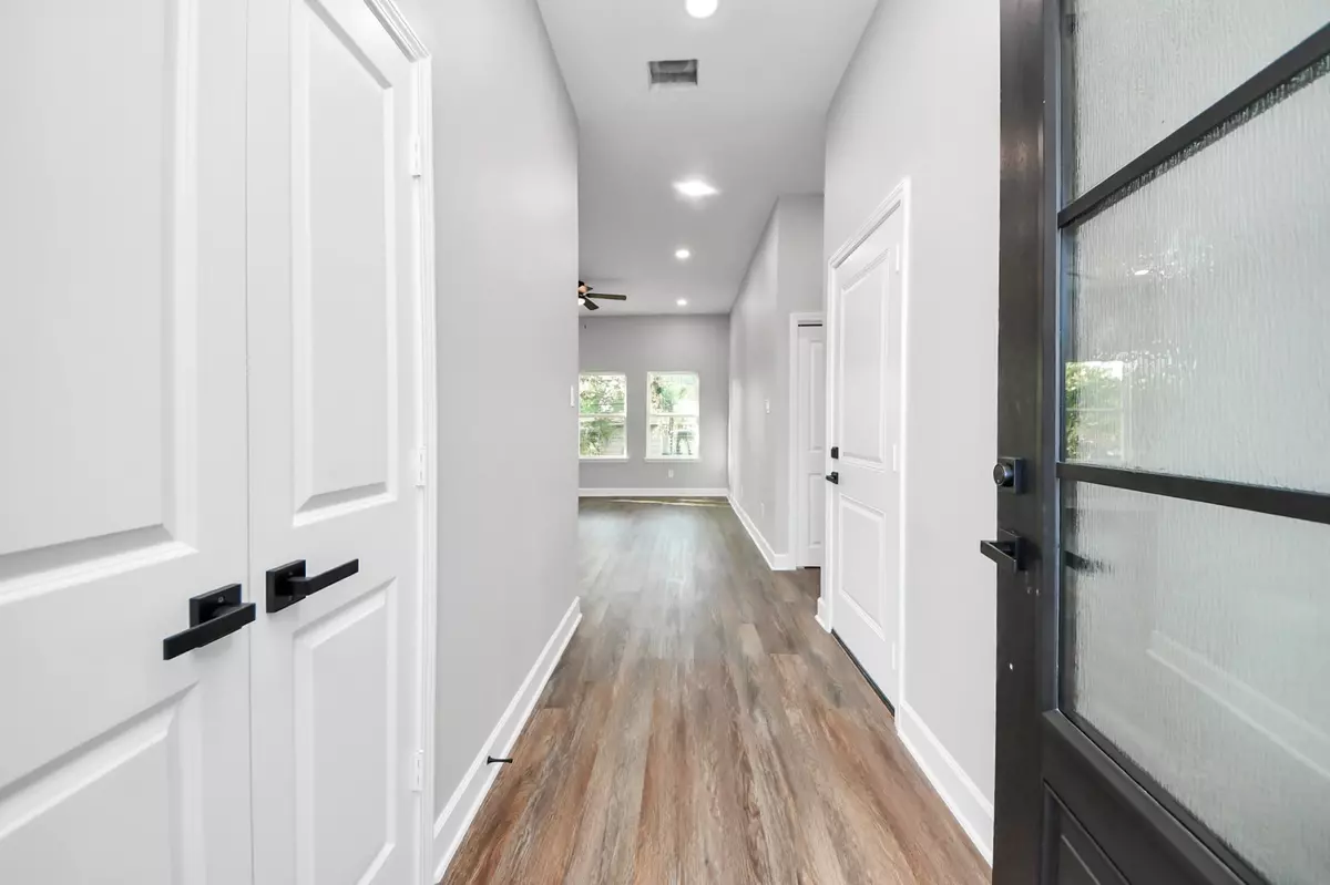 Houston, TX 77047,4210 Tavenor LN