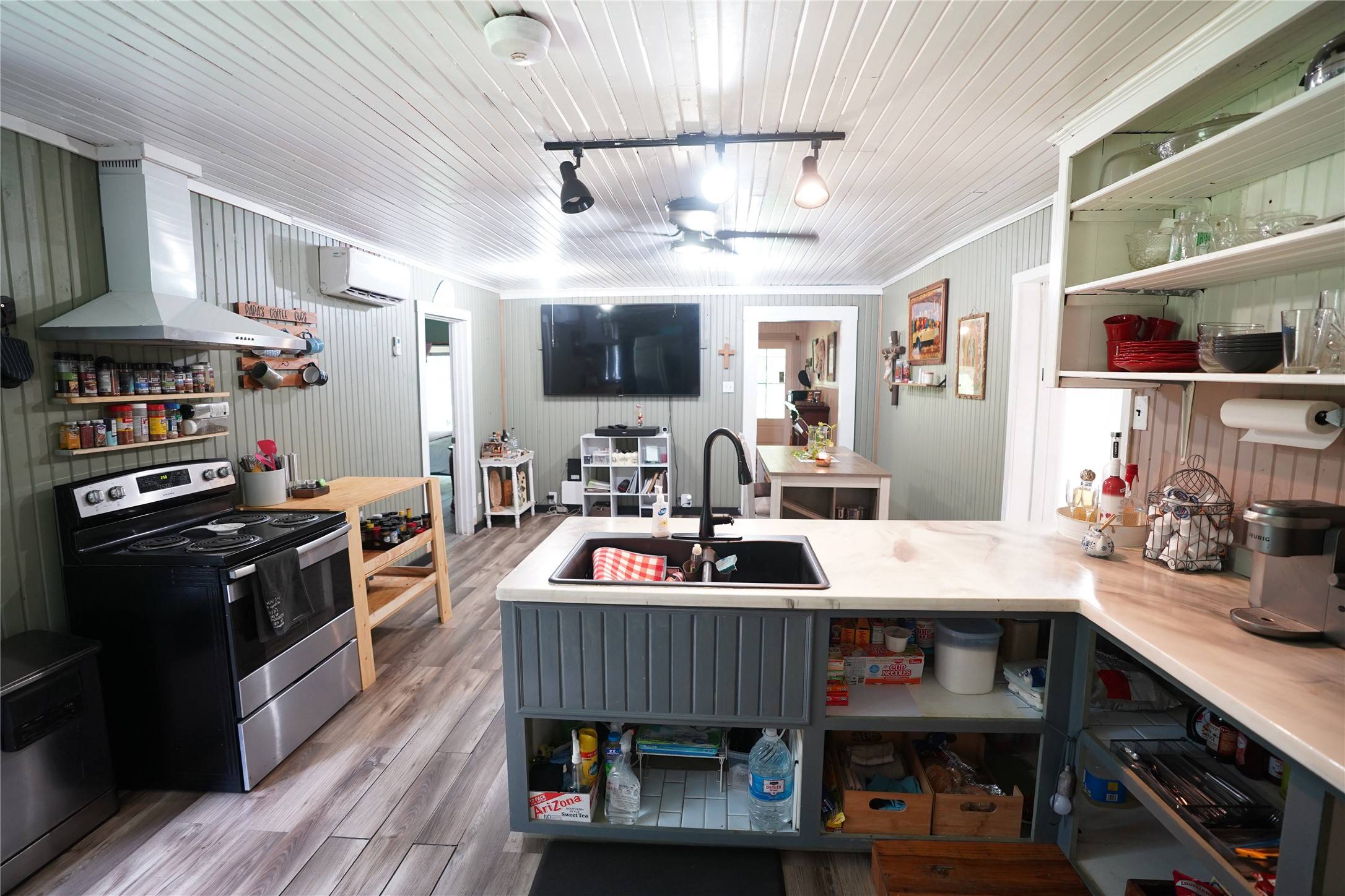1681 Menard Chapel RD, Livingston, TX 77351