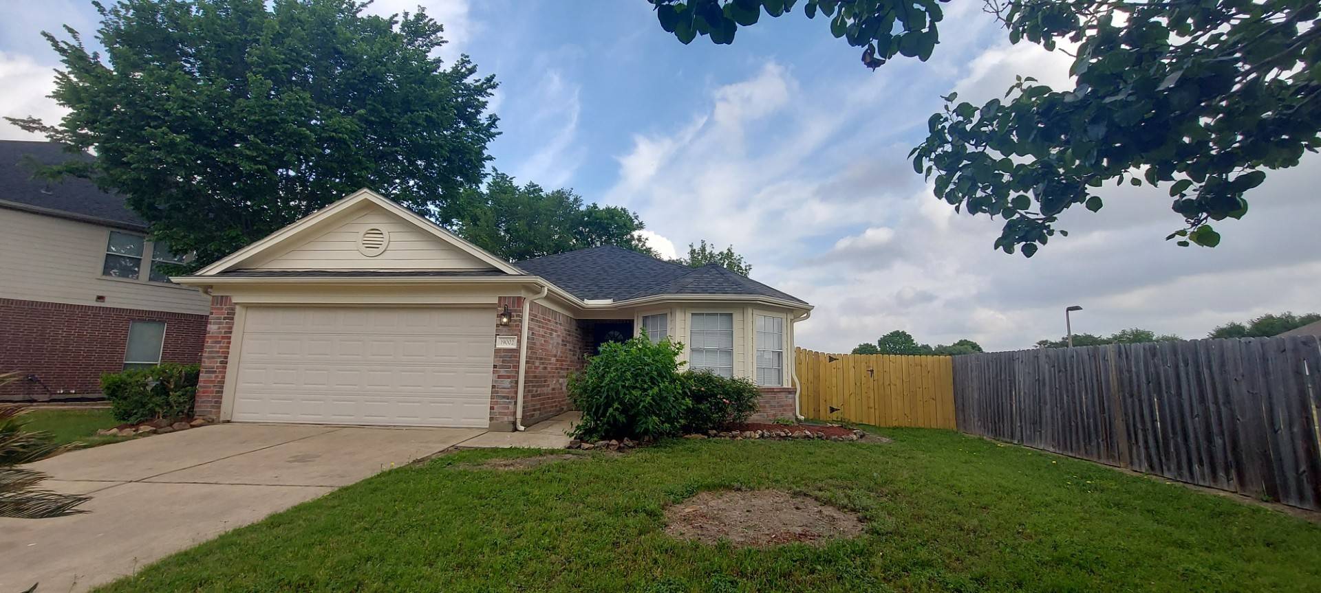 Houston, TX 77084,19002 Village Maple CT