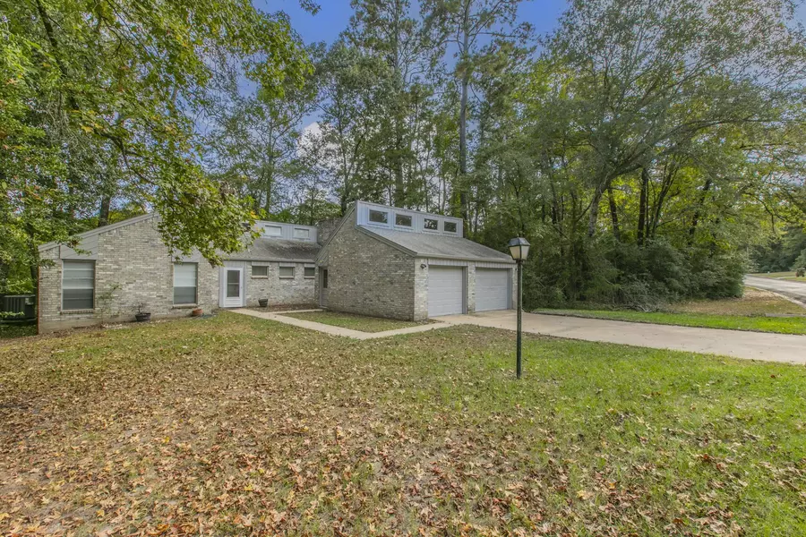 164 Westwood DR E, Trinity, TX 75862