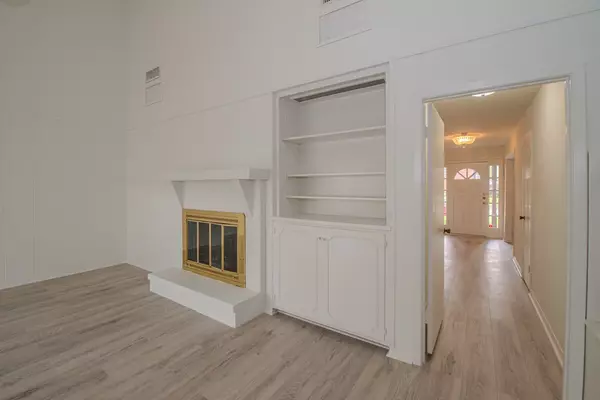 Beaumont, TX 77707,5975 Townhouse LN