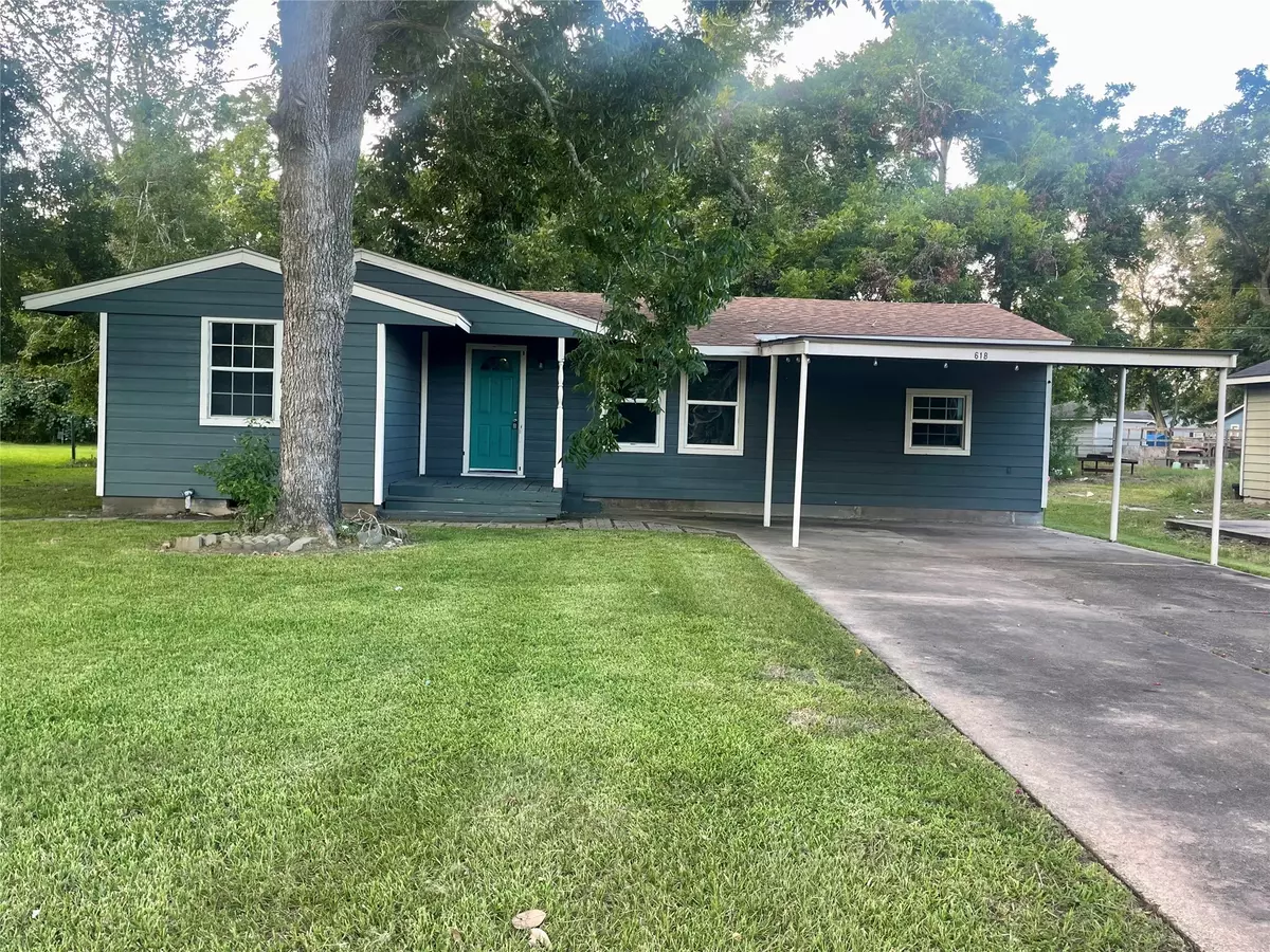 Angleton, TX 77515,618 W Peach ST
