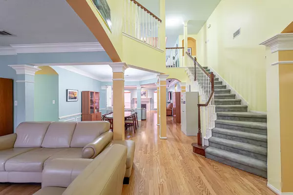 Sugar Land, TX 77498,9526 Moorcroft CT