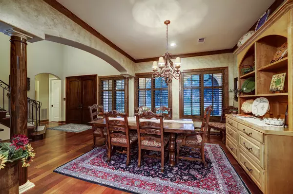 Houston, TX 77055,9164 Westview DR