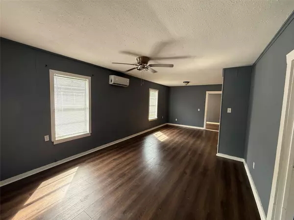 Houston, TX 77016,4808 1/2 Ireland ST