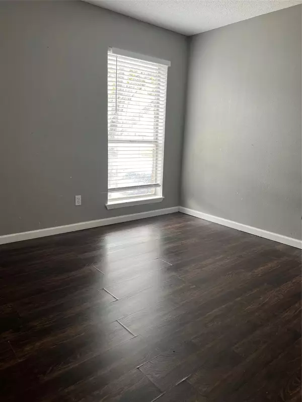 Houston, TX 77042,10001 Westpark DR #76