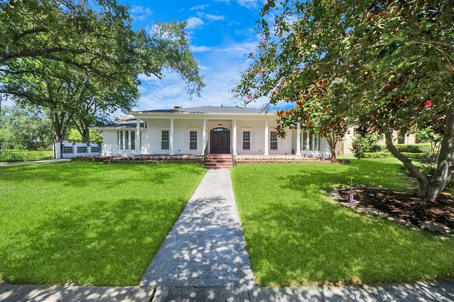 9406 Cranleigh CT, Houston, TX 77096