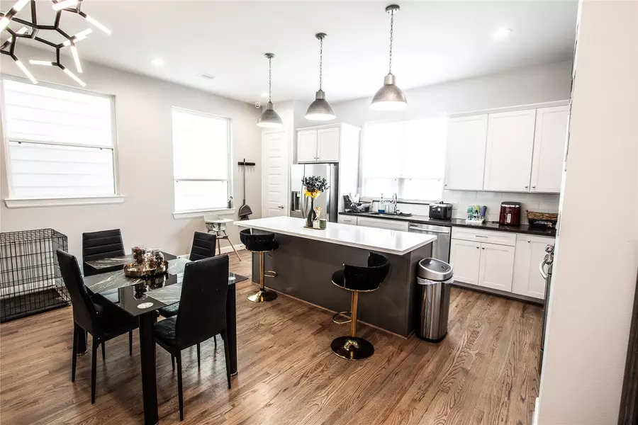 2779 Clinton Dr, Houston, TX 77020