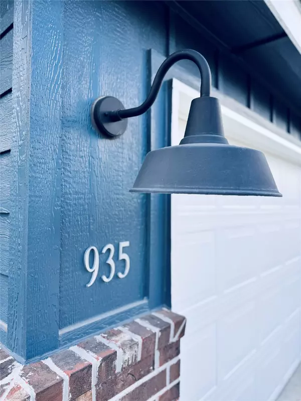 Cleveland, TX 77327,935 County Road 5203