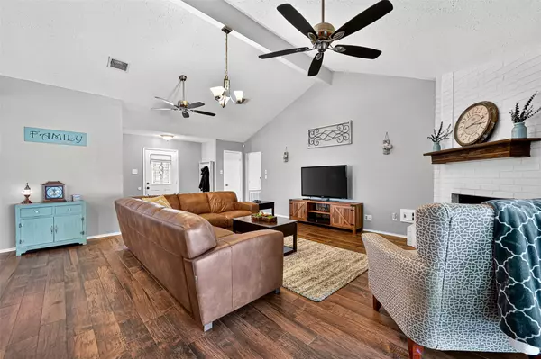 Richmond, TX 77406,930 Holly Hall DR