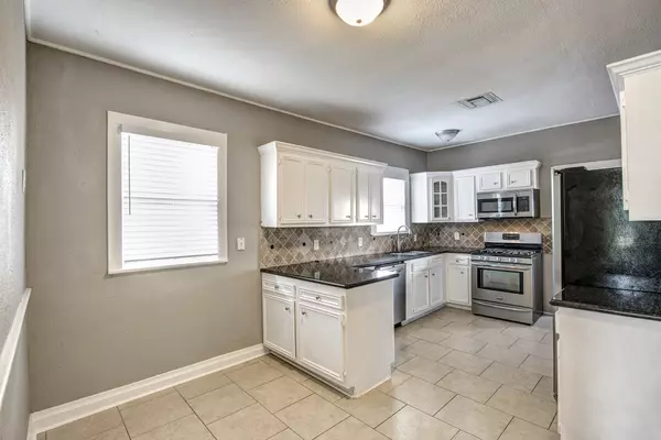 Houston, TX 77009,1135 Woodland ST