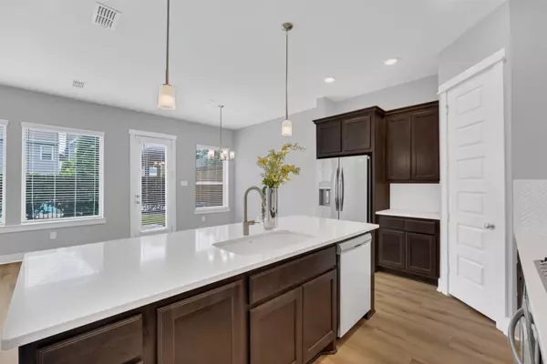 Houston, TX 77043,10919 Brambling Wood DR