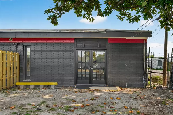 100 W Hamilton ST W, Houston, TX 77076