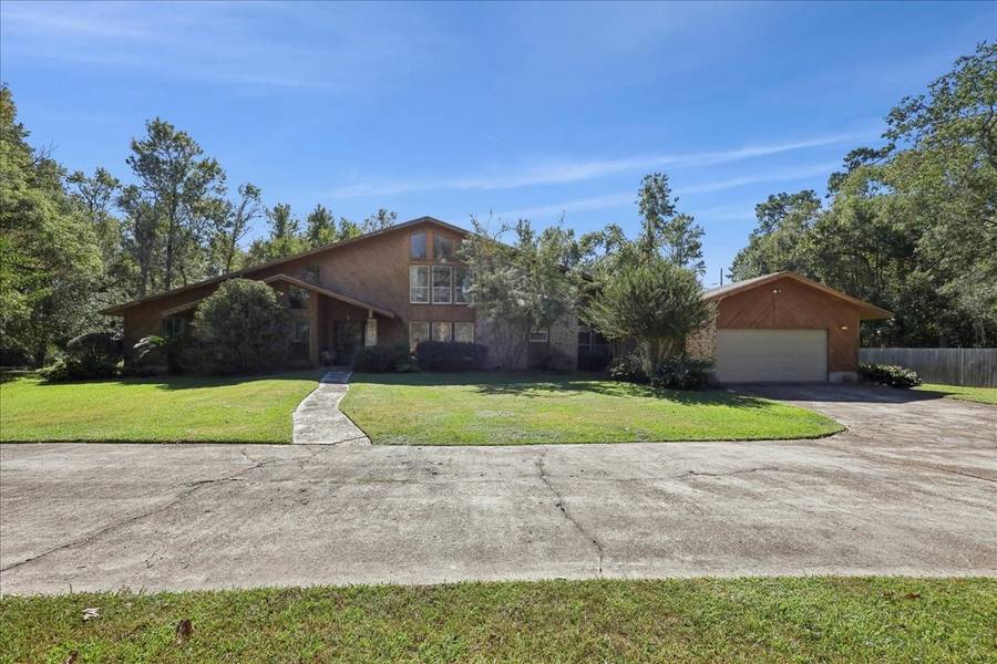 2219 W Sunset DR, Orange, TX 77630